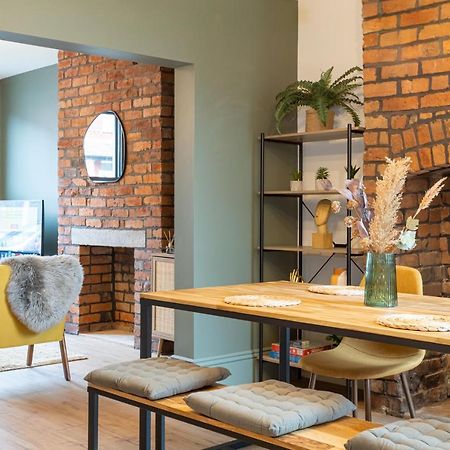 Stunning Scandi 3 Bed House In Manchester-Parking Villa Bagian luar foto