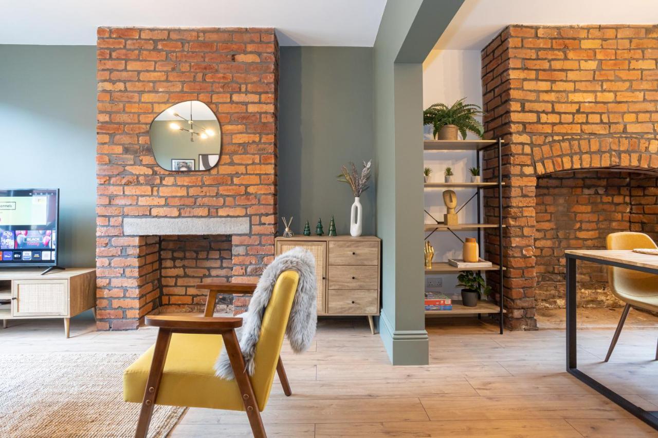 Stunning Scandi 3 Bed House In Manchester-Parking Villa Bagian luar foto